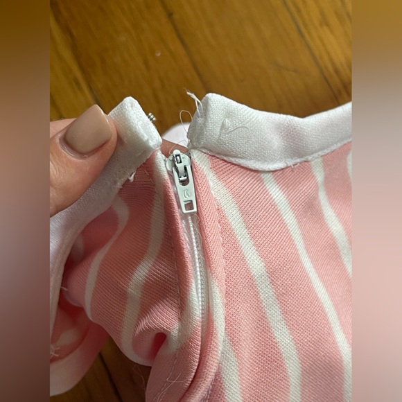 70s Vintage Pink and White Striped Dress - Picture 7 of 7
